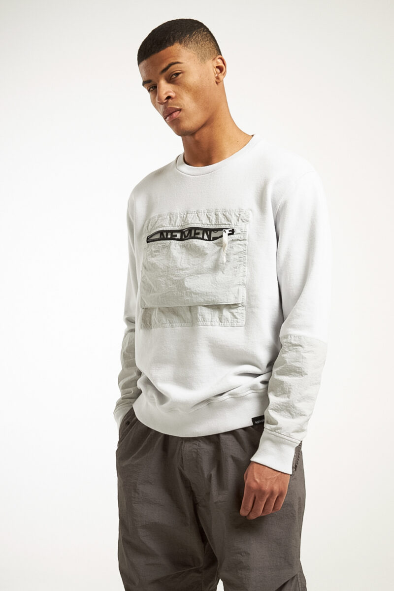 NMN_I22130F_216 [JYNX CHEST POCKET SWEATSHIRT] – NemeN